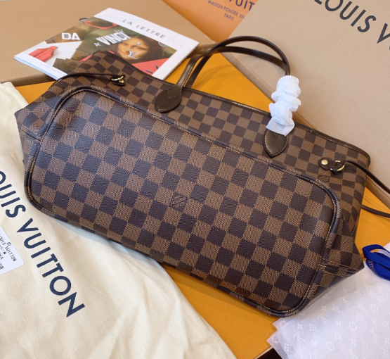A-0004 Louis Vuitton Neverfull MM N40599