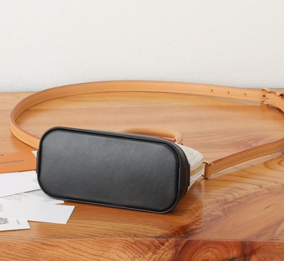 A-0007 Louis Vuitton Nano Alma M82717