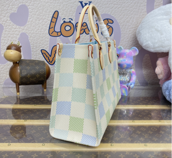 Louis Vuitton OnTheGo MM N40518