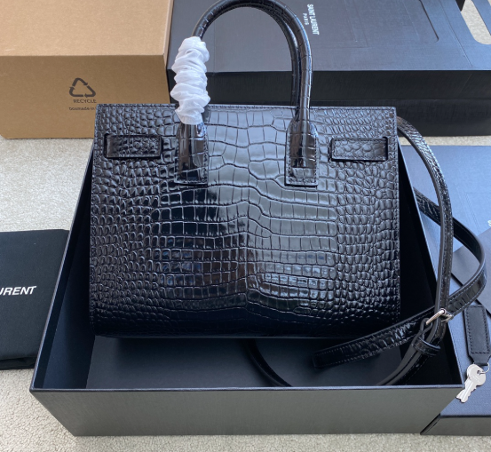 Saint Lauren Paris Handbag 398710