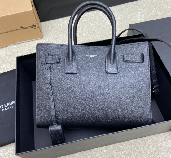 Saint Lauren Paris Handbag 398710