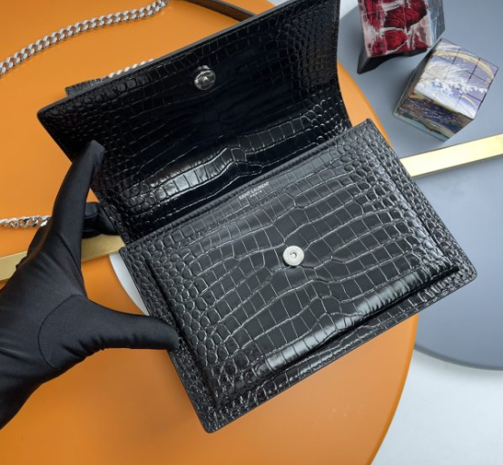 Saint Lauren Sunset Medium In Smooth Leather 442906