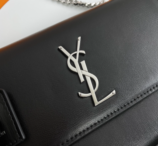 Saint Lauren Sunset Medium In Smooth Leather 442906