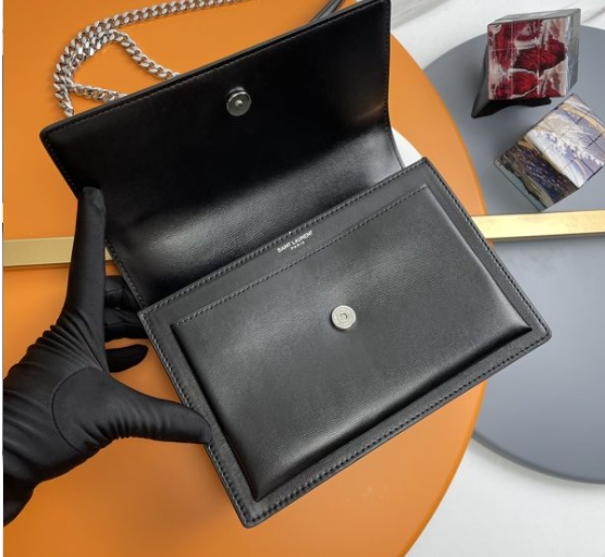 Saint Lauren Sunset Medium In Smooth Leather 442906