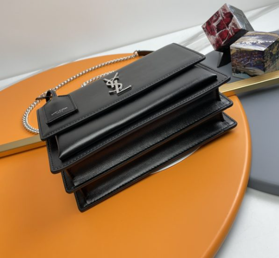 Saint Lauren Sunset Medium In Smooth Leather 442906