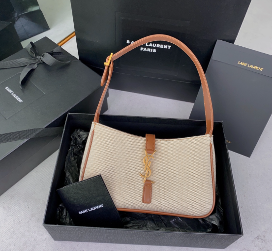 Saint Laurent Le 5 À 7 In Padded Lambskin 763419