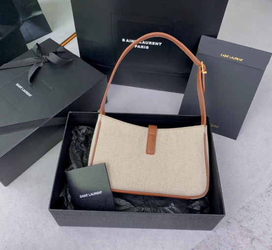 Saint Laurent Le 5 À 7 In Padded Lambskin 763419