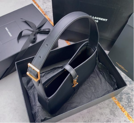 Saint Laurent Le 5 À 7 In Padded Lambskin 763419