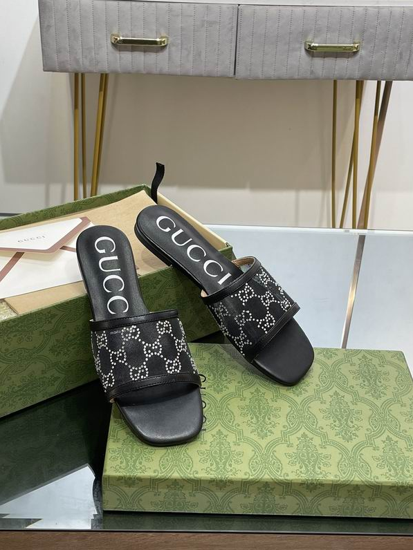 GG Crystal Monogram Slide