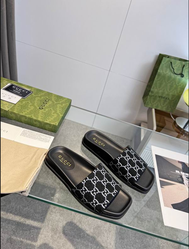 GG Noir Signature Monogram Slides