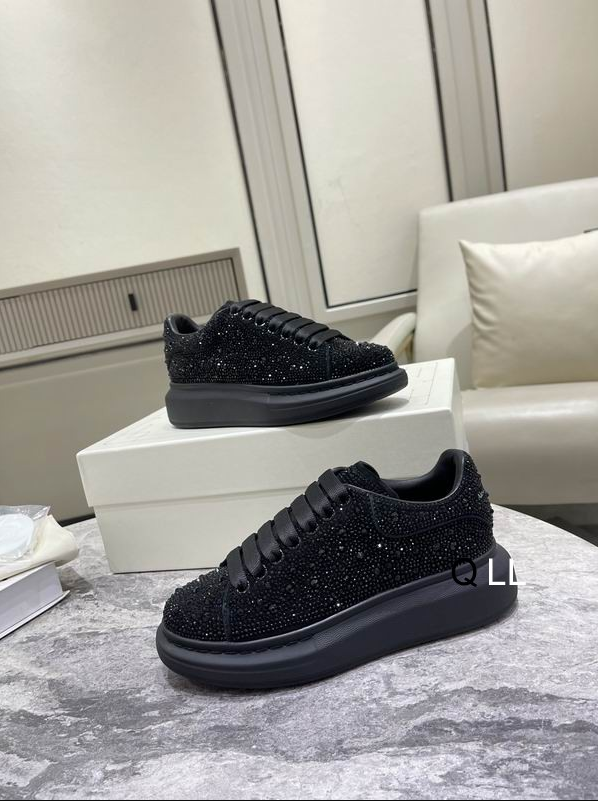AMQ Crystal Crest Oversized Sneakers Black