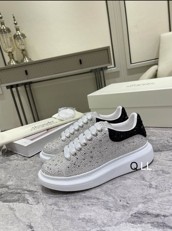 AMQ Crystal Crest Oversized Sneakers Grey and Black