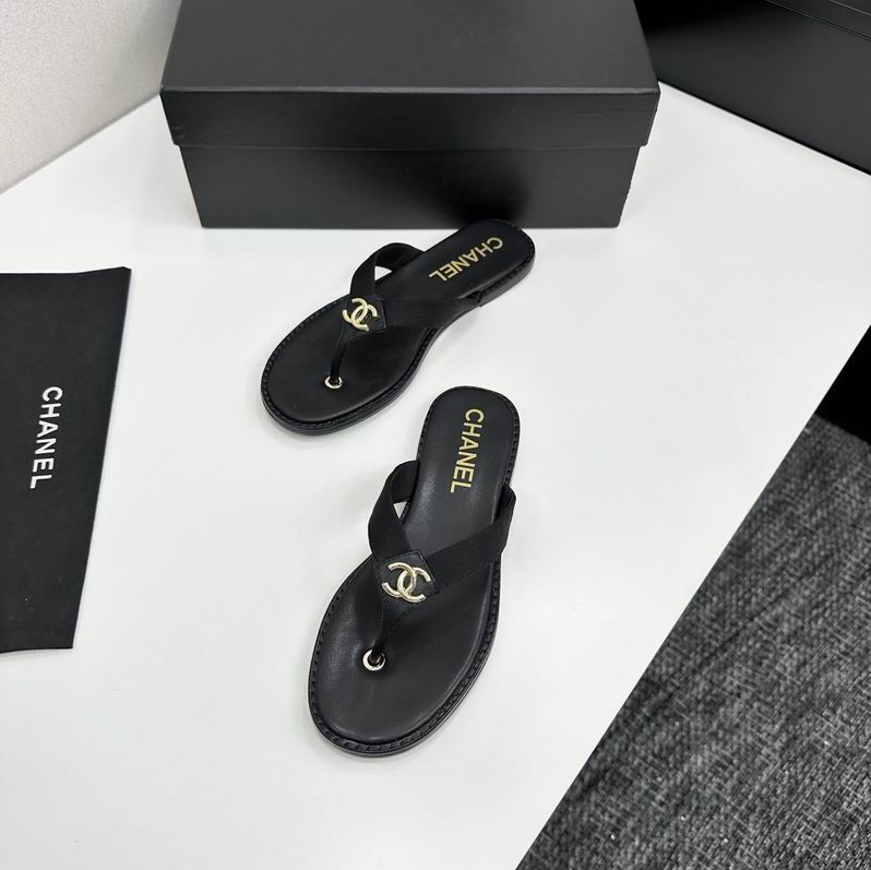 CC Crest Emblem Thong Sandals