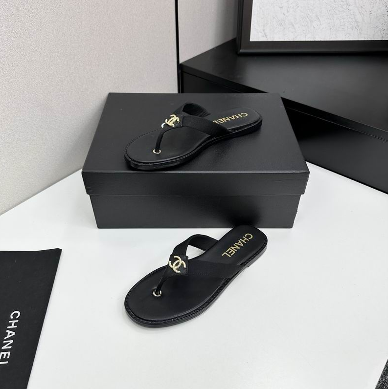 CC Crest Emblem Thong Sandals