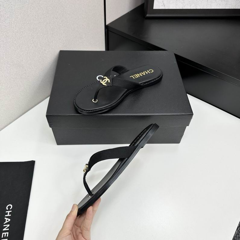 CC Crest Emblem Thong Sandals