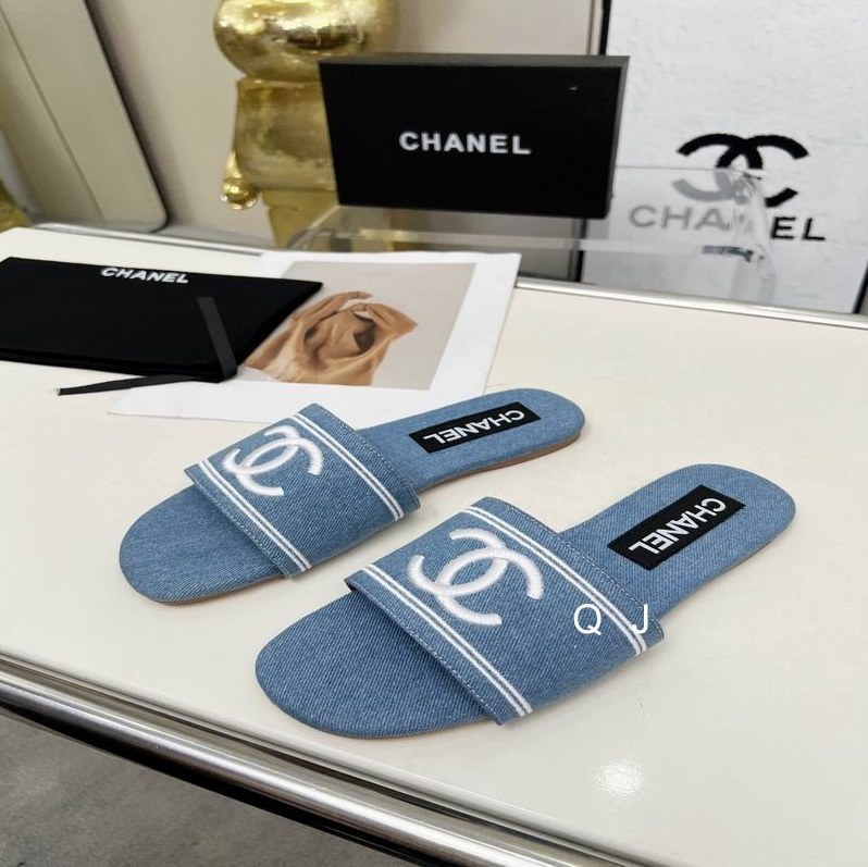 CC Denim Crest Logo Slides