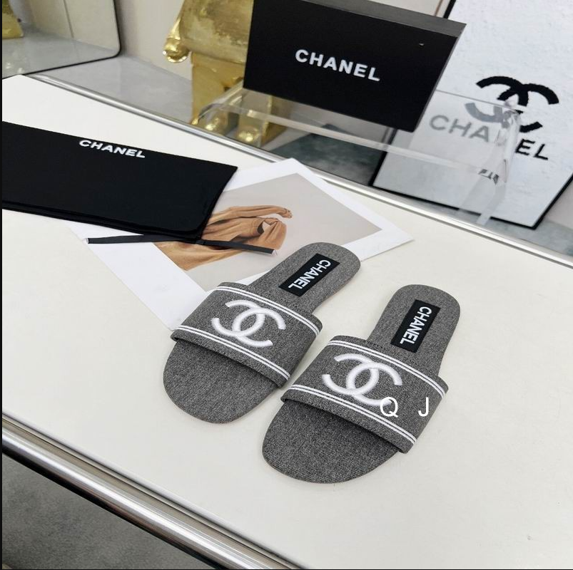 CC Denim Crest Logo Slides