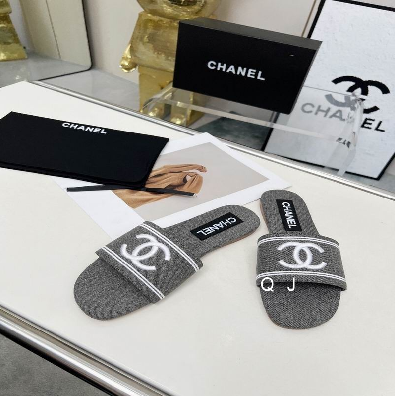 CC Denim Crest Logo Slides