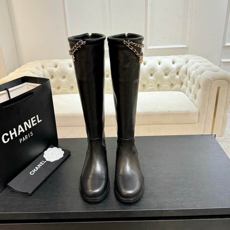 CC Chain Crest Tall Leather Boots