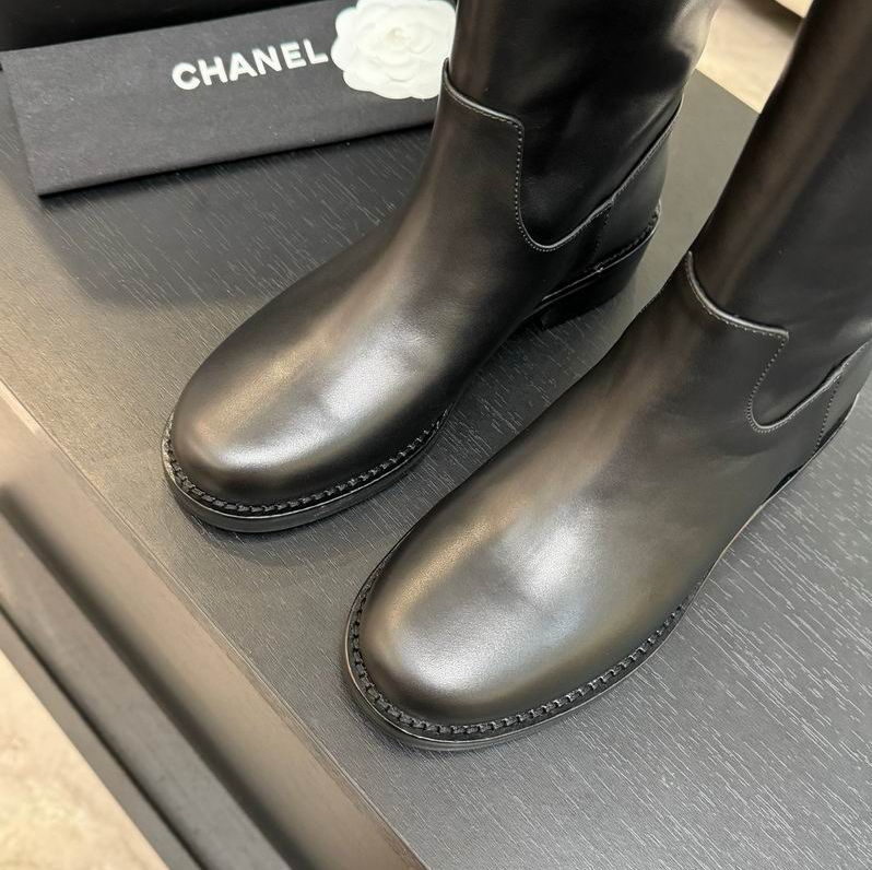 CC Chain Crest Tall Leather Boots