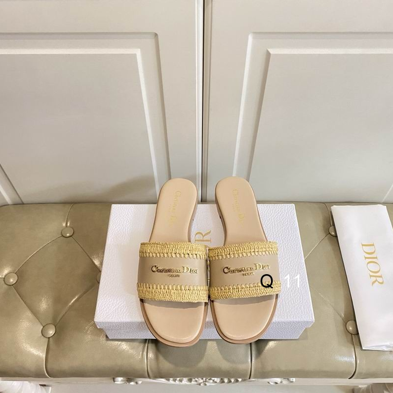 CD Woven Crest Resort Slides