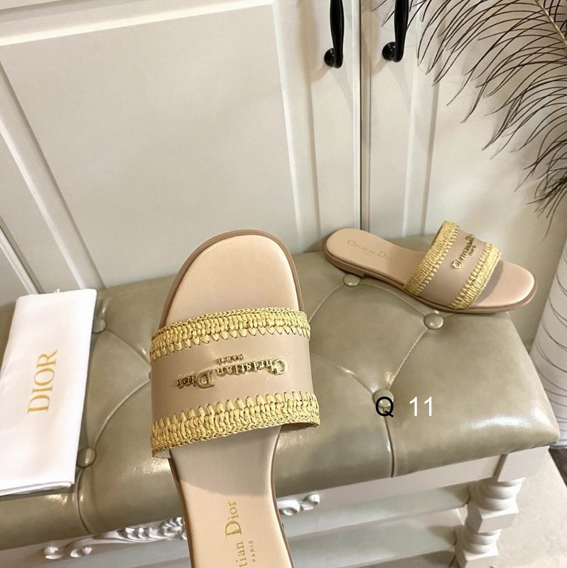 CD Woven Crest Resort Slides