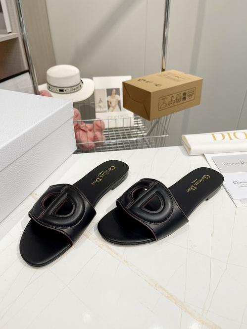 CD Signature Buckle Comfort Slide