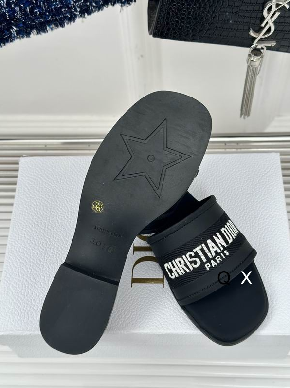 CD Paris Logo Comfort Slides