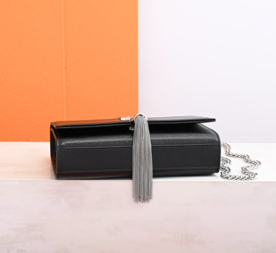 Saint Laurent Kate Small Tassel In Grain De Poudre Embossed Leather 474366